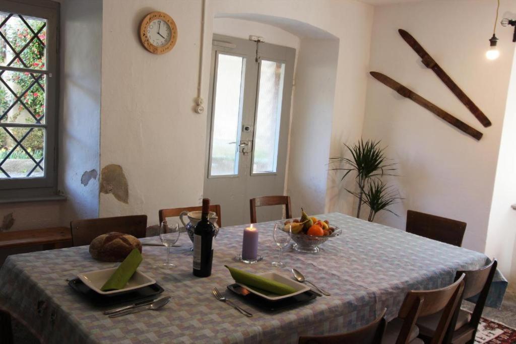 Camera In Casa Eva Brione  Bagian luar foto